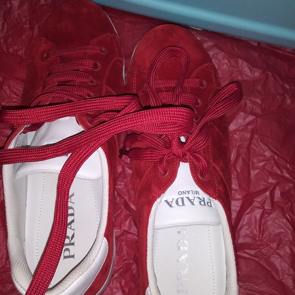 Traded*Up*For*Trade*Mens Red Sneakers - Picture 7 of 8